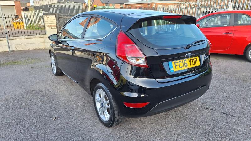 FORD FIESTA