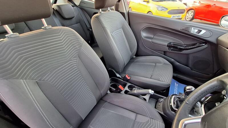 FORD FIESTA
