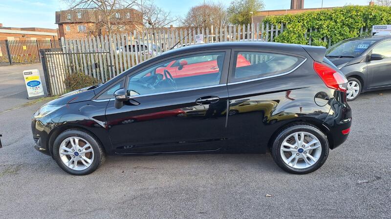FORD FIESTA