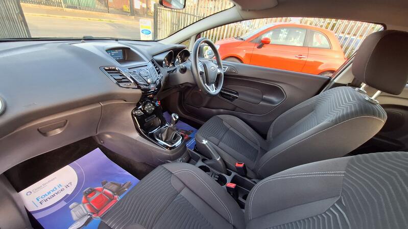 FORD FIESTA