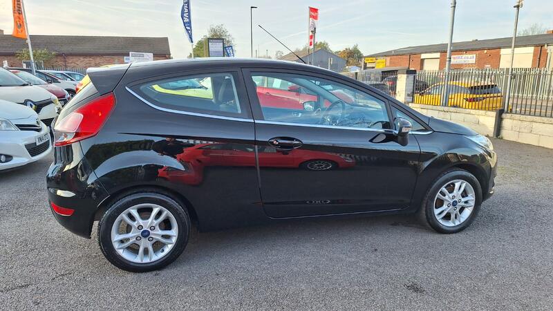 FORD FIESTA