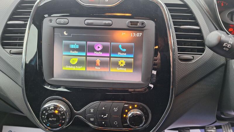 RENAULT CAPTUR