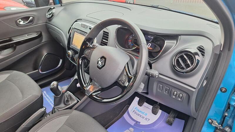 RENAULT CAPTUR
