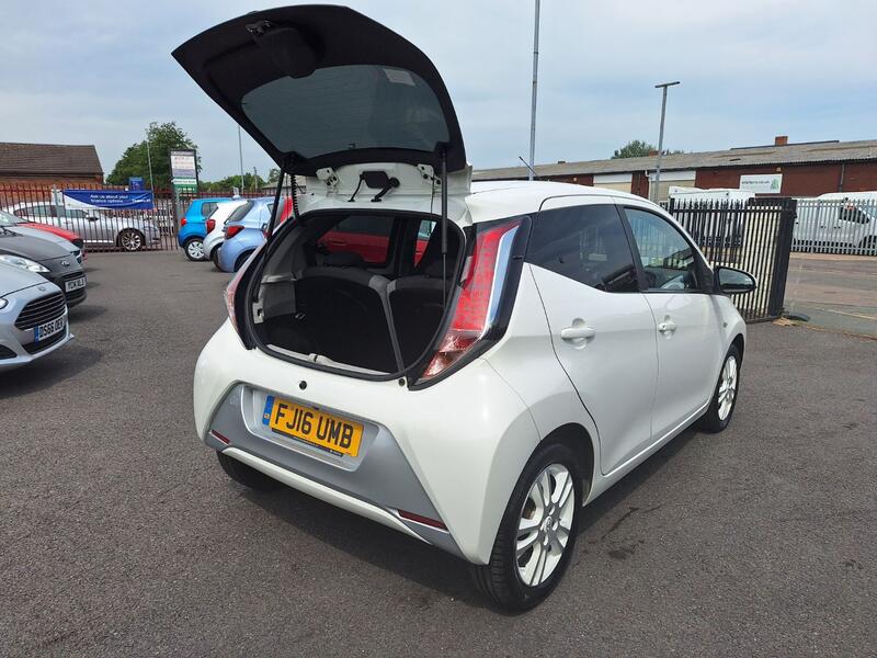 TOYOTA AYGO