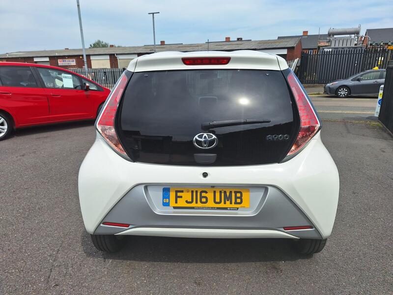 TOYOTA AYGO