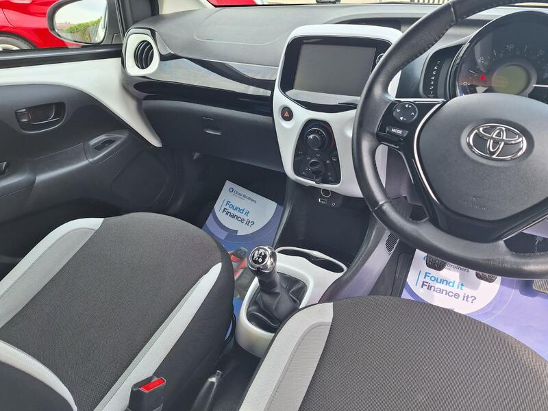 TOYOTA AYGO