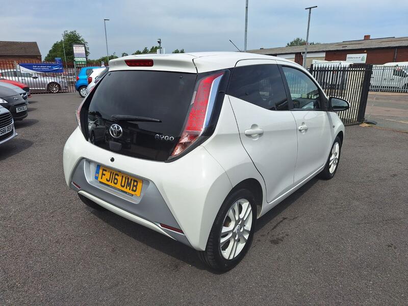 TOYOTA AYGO