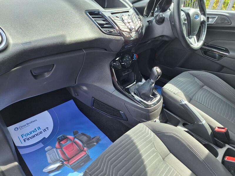 FORD FIESTA