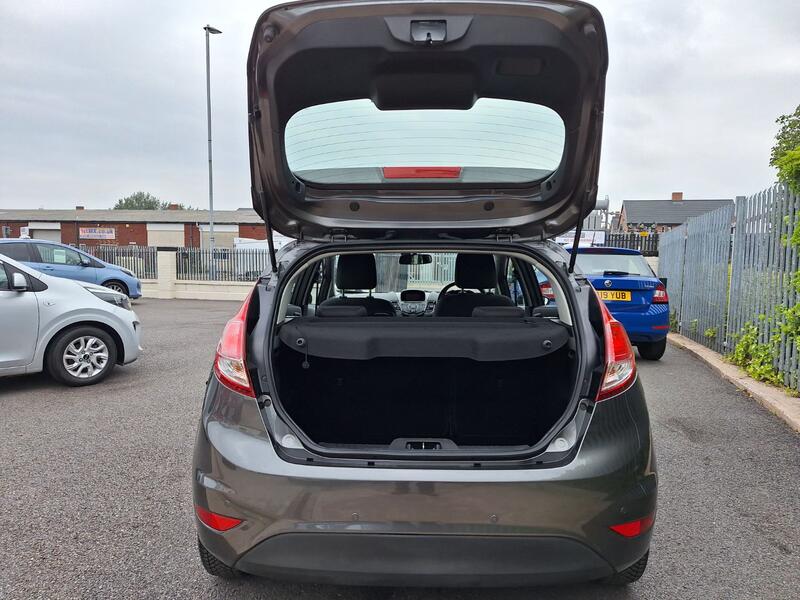 FORD FIESTA