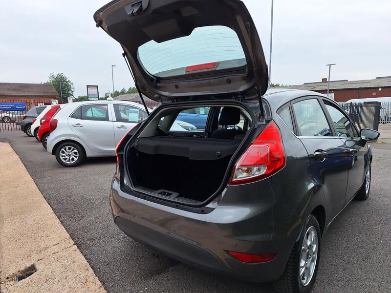 FORD FIESTA