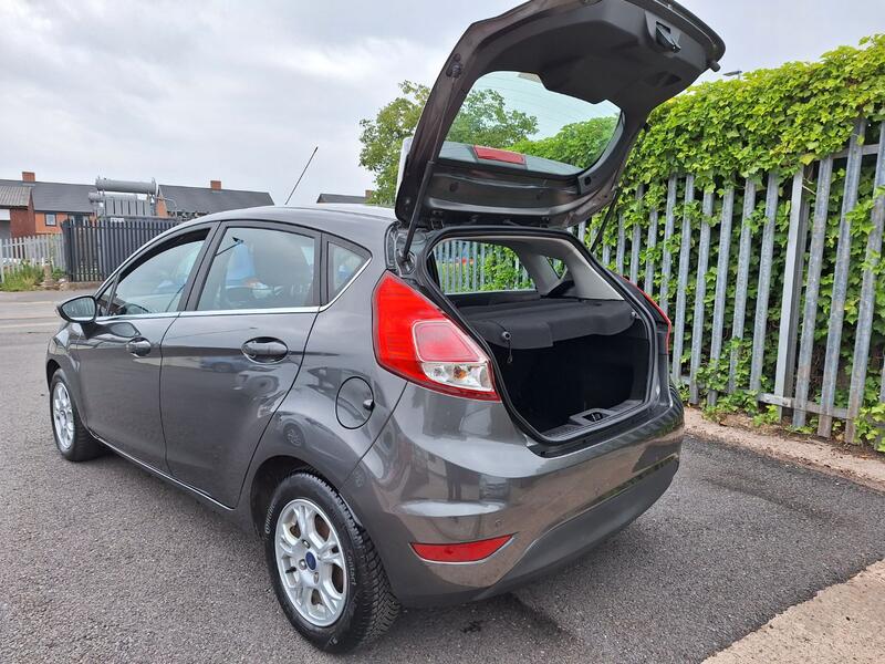 FORD FIESTA