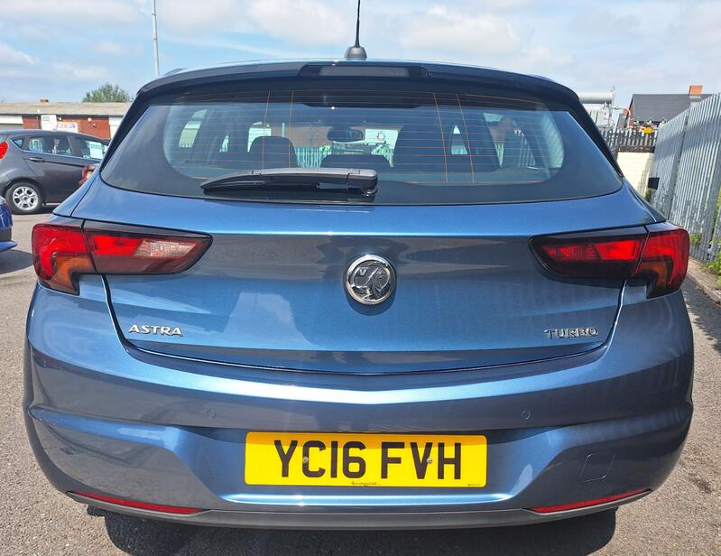 VAUXHALL ASTRA
