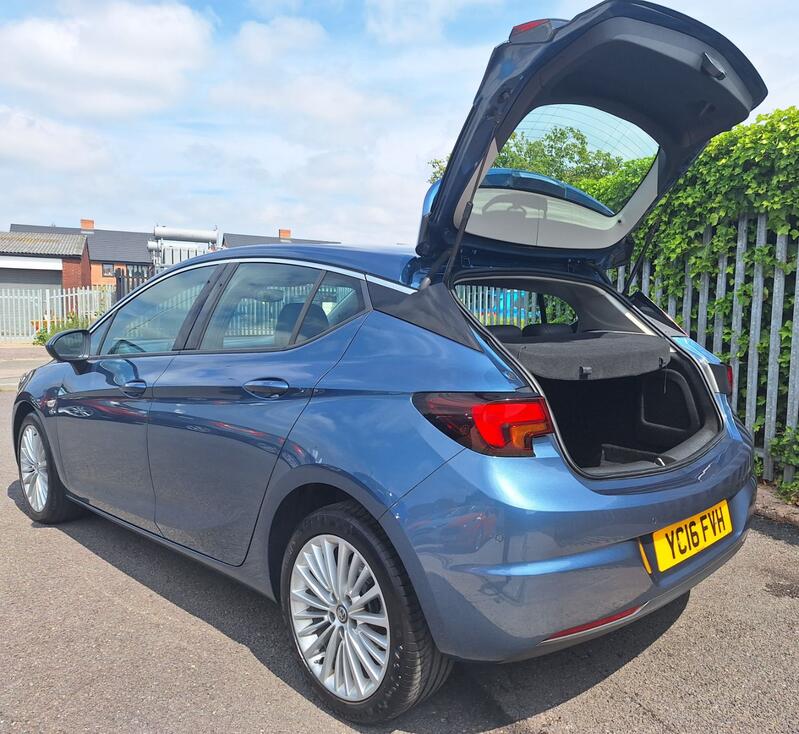 VAUXHALL ASTRA