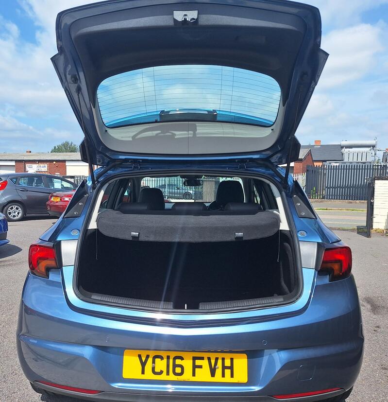 VAUXHALL ASTRA