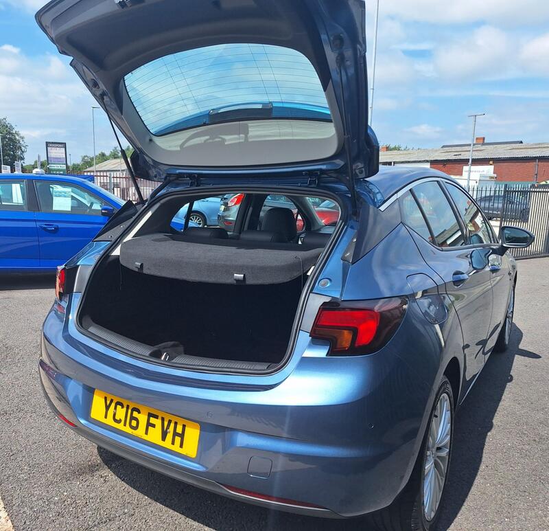 VAUXHALL ASTRA